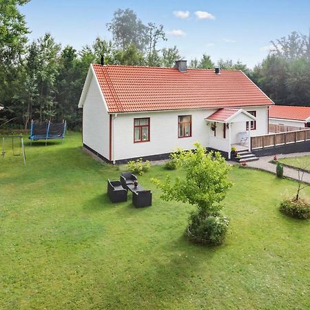 Ferienhaus Am Mycklaflon Eksjo Bagian luar foto