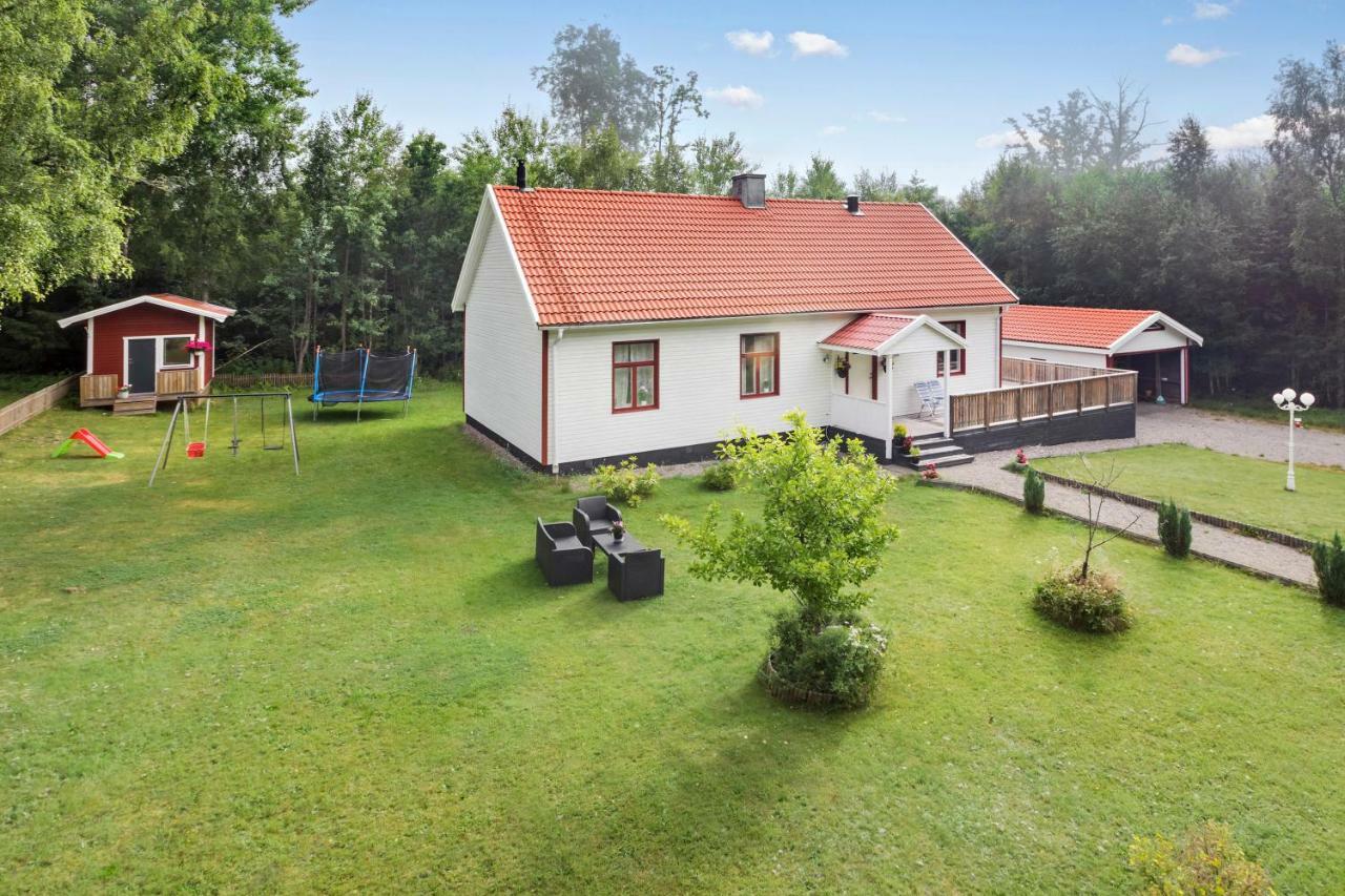 Ferienhaus Am Mycklaflon Eksjo Bagian luar foto