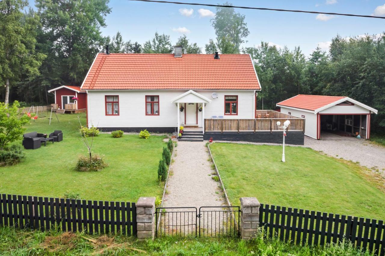 Ferienhaus Am Mycklaflon Eksjo Bagian luar foto
